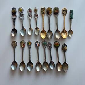 Vnt Souvenir Spoon Lot (18 pcs) Travel Countries Texas Europe Enamel Collectible